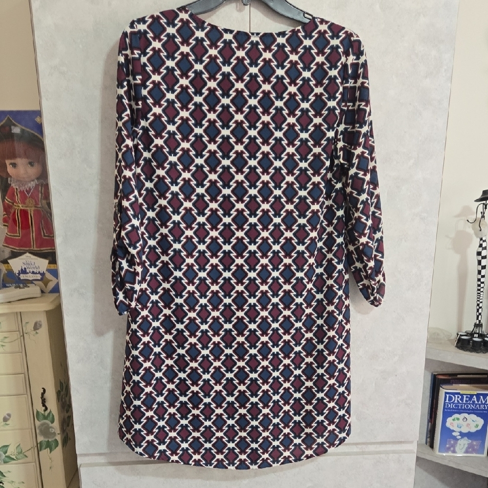 Lush Geometric Print V-Neck Dress in Navy, Burgundy, White - Picture 3 of 5